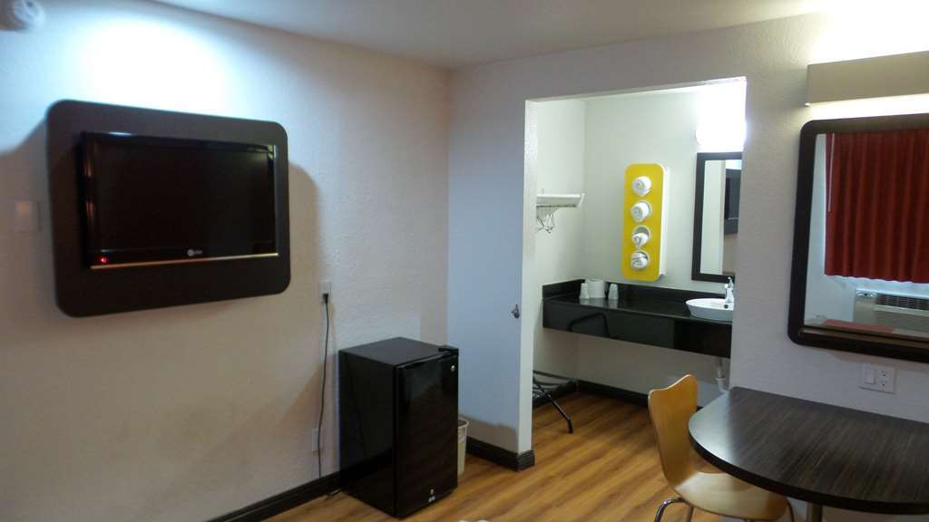 Motel 6 Ontario Airport Стая снимка