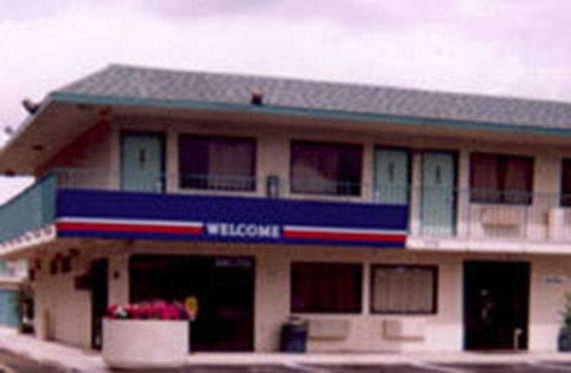 Motel 6 Ontario Airport Екстериор снимка