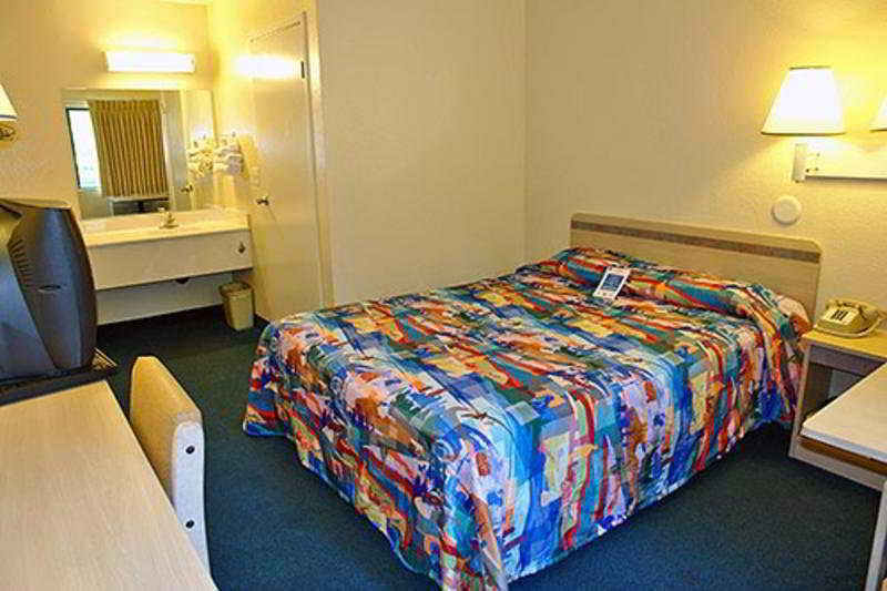 Motel 6 Ontario Airport Екстериор снимка