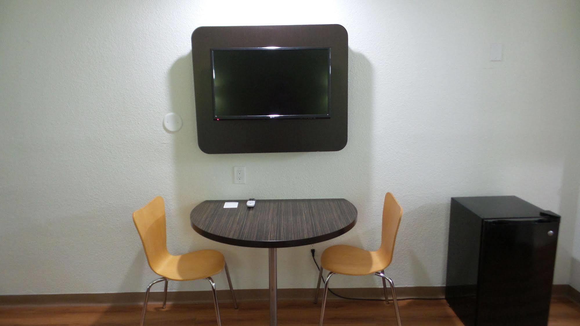 Motel 6 Ontario Airport Екстериор снимка